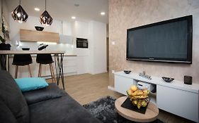 Apartments-Luxury